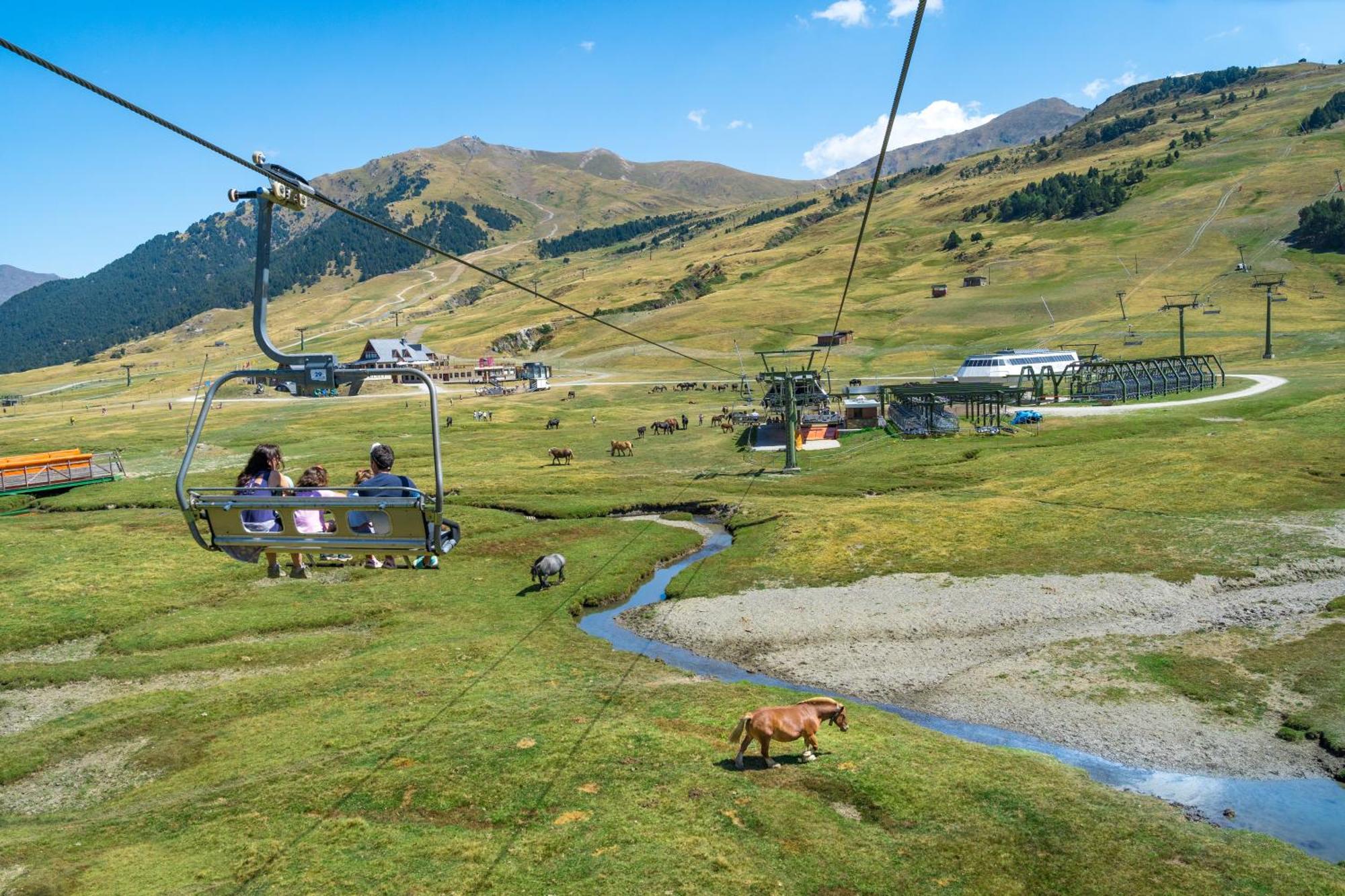 Hotel Montarto Baqueira Beret Exteriér fotografie